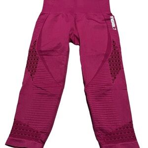 GymShark Athletic Leggins Marroon Size 24 flat lay measurment
